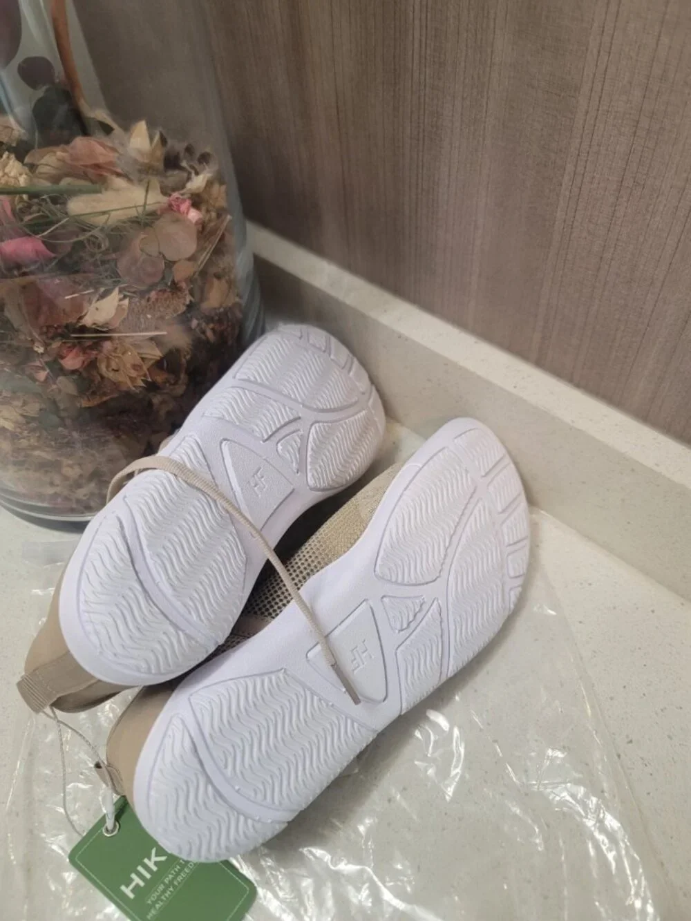 Hike Footwear HF Stride Shoes Beige US 6 Women's Athletic Sneakers NWT New